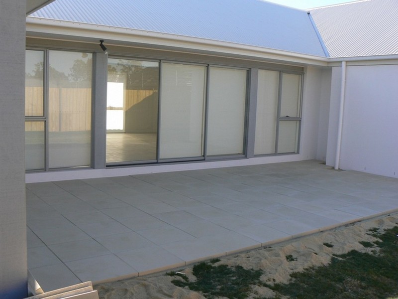 63 Torrens Crescent, Wakerley QLD 4154