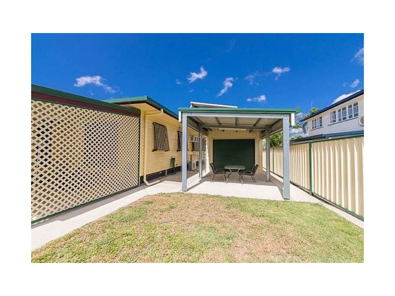 Park Avenue QLD 4701