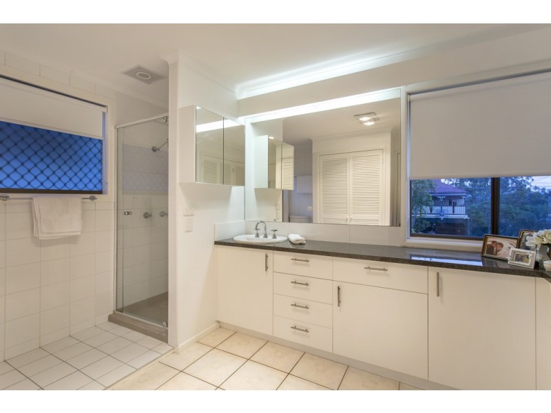 14 Florentine St, Chermside West QLD 4032