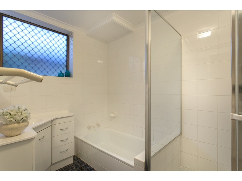 14 Florentine St, Chermside West QLD 4032