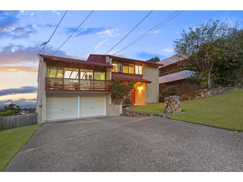 14 Florentine St, Chermside West QLD 4032