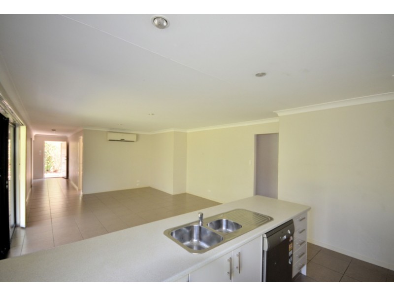 20 John Bell Court, Goodna QLD 4300