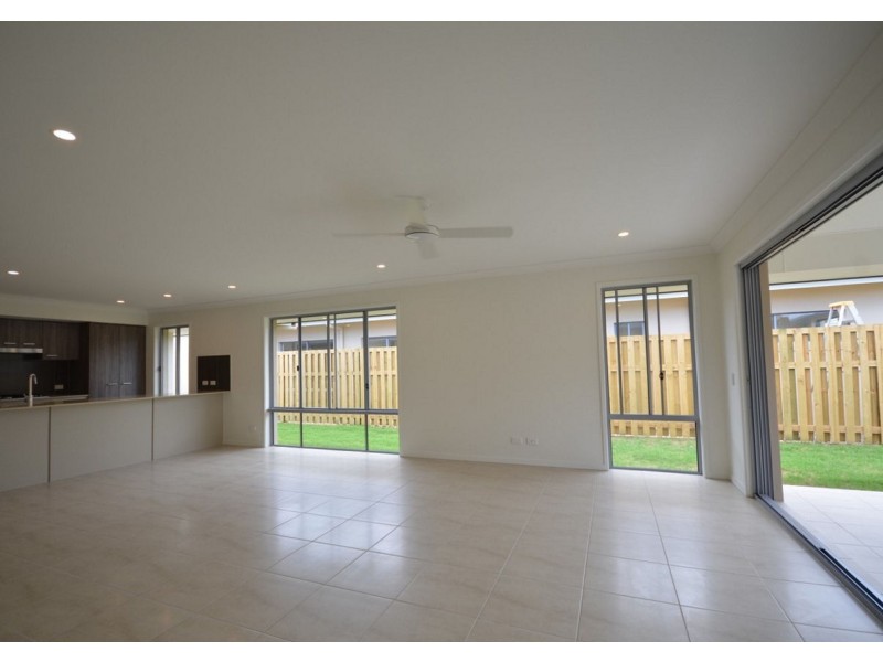25 Tree Ring Circuit, Mango Hill QLD 4509