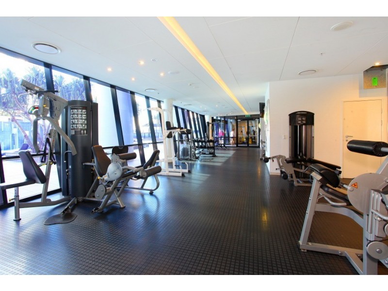 9 Ferny Avenue, Surfers Paradise QLD 4217