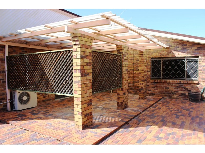 44 Cadogan, Carindale QLD 4152