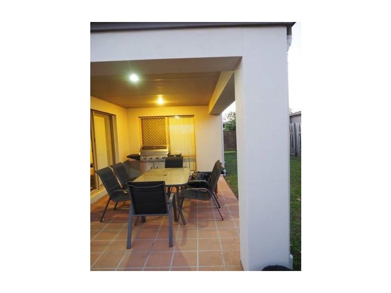 6 Churchill Circuit, Banyo QLD 4014