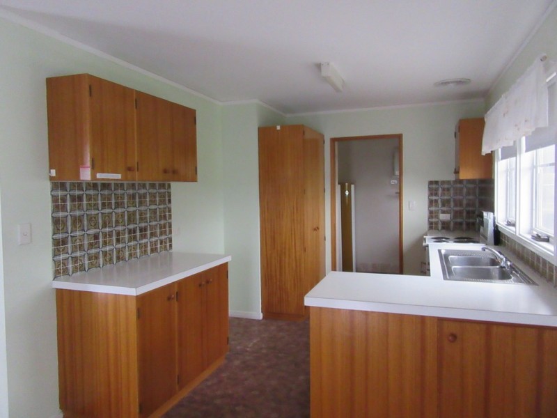 5 lloyd ave, Cooma NSW 2630