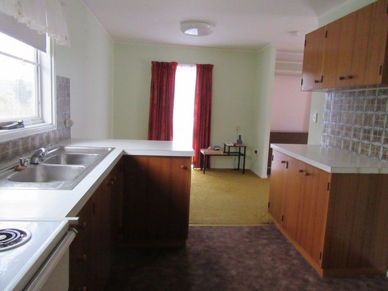 5 lloyd ave, Cooma NSW 2630