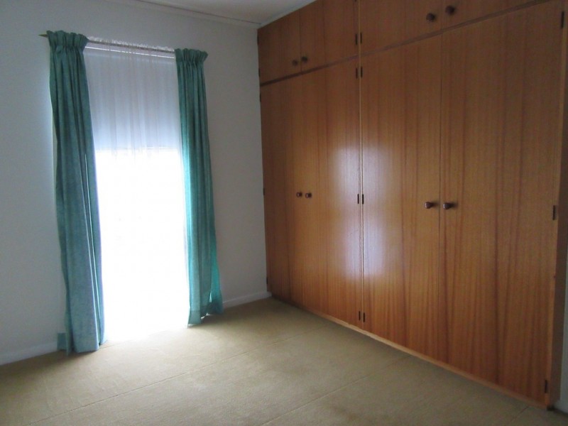 5 lloyd ave, Cooma NSW 2630