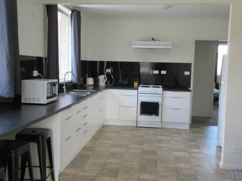 18 York St, Adaminaby NSW 2629