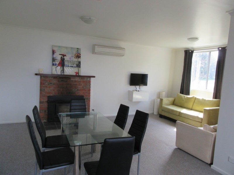 18 York St, Adaminaby NSW 2629