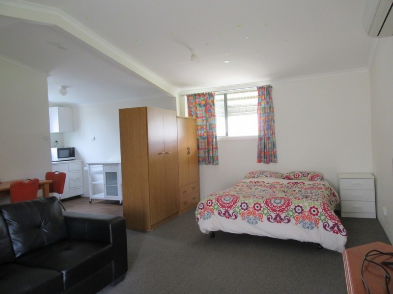 18 York St, Adaminaby NSW 2629