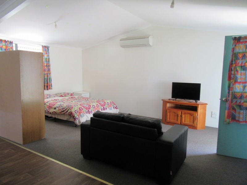 18 York St, Adaminaby NSW 2629