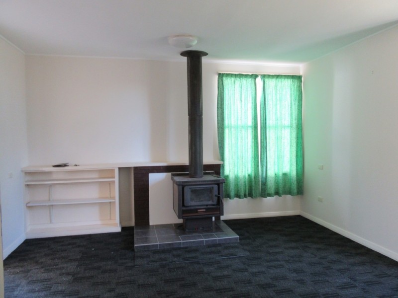 10 Gerelong Place, Cooma NSW 2630