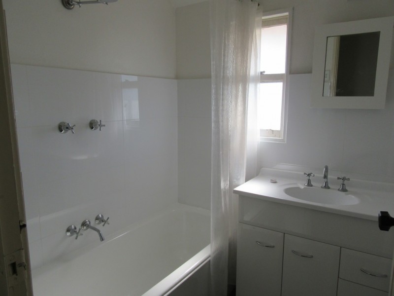 10 Gerelong Place, Cooma NSW 2630