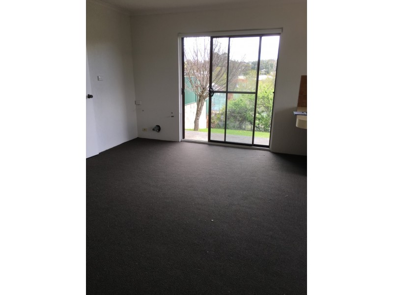 102 Massie St, Cooma NSW 2630