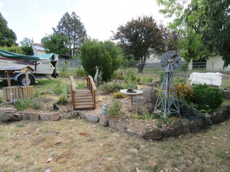 27 Jerrang Ave, Cooma NSW 2630