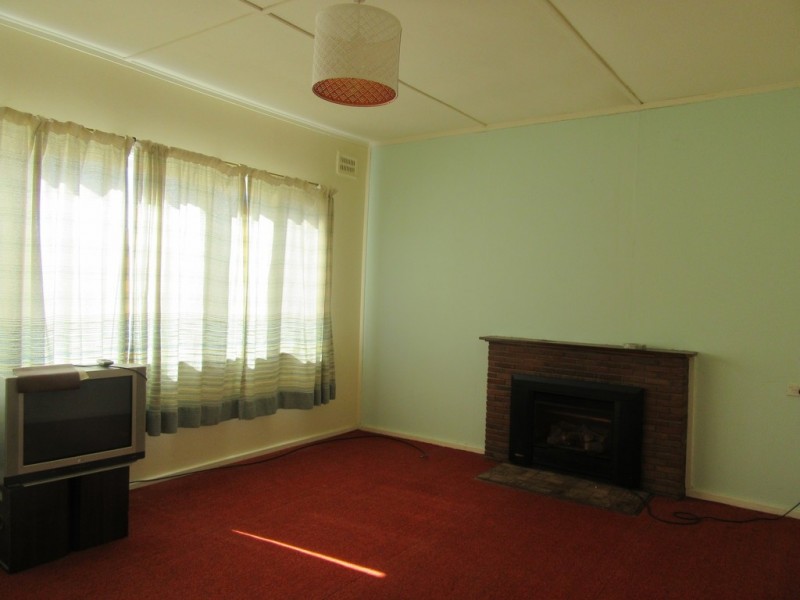 2 Buchan Pde, Cooma NSW 2630
