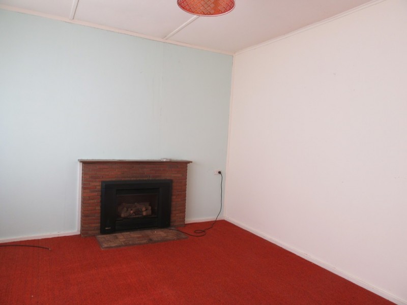 2 Buchan Pde, Cooma NSW 2630