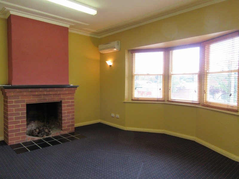 1/53 Soho st, Cooma NSW 2630