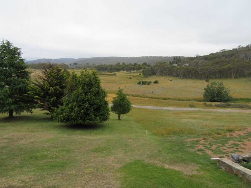 10 Headland Rd, Anglers Reach NSW 2629