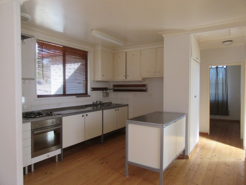 14 Walla St, Cooma NSW 2630