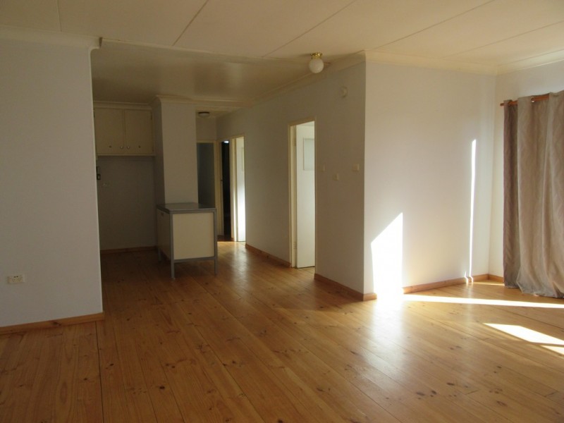 14 Walla St, Cooma NSW 2630