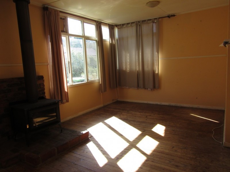 1 Mullan Pl, Cooma NSW 2630