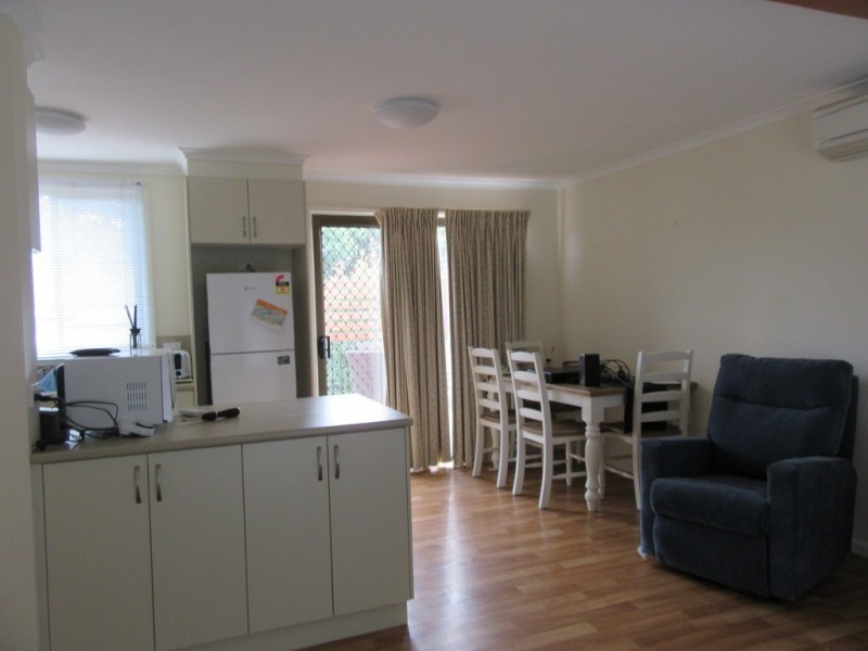 8 Nulgarra Pl, Cooma NSW 2630