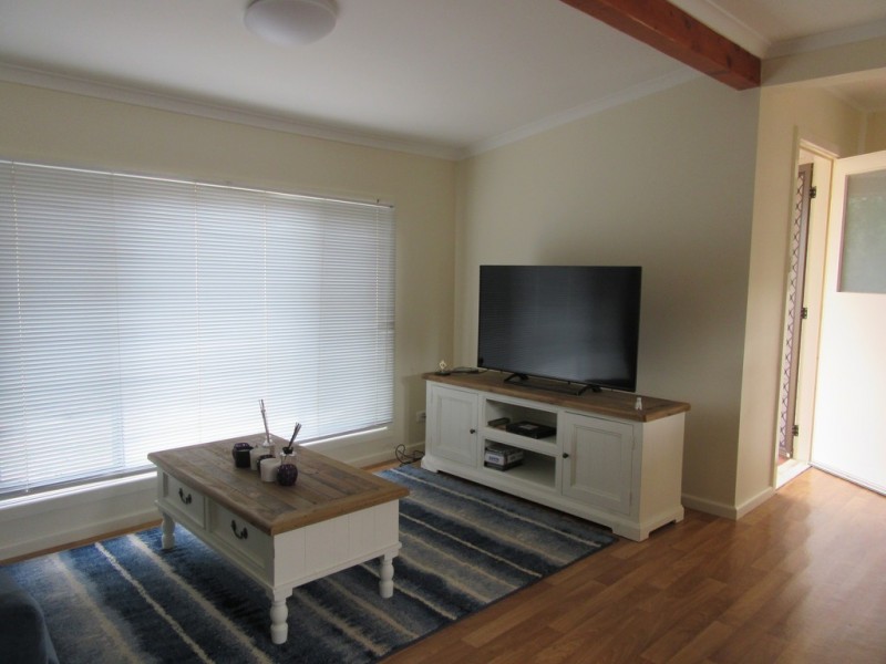 8 Nulgarra Pl, Cooma NSW 2630