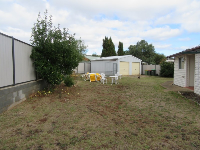 8 Nulgarra Pl, Cooma NSW 2630