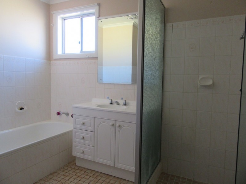 4 Woolalla st, Cooma NSW 2630