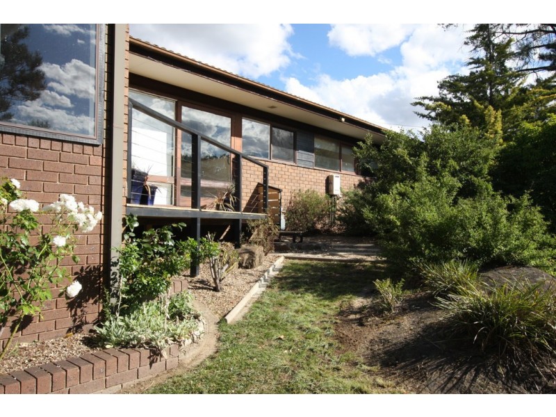 59 Hawkins St, Cooma NSW 2630