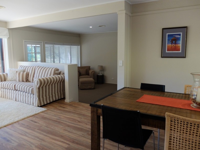 59 Hawkins St, Cooma NSW 2630