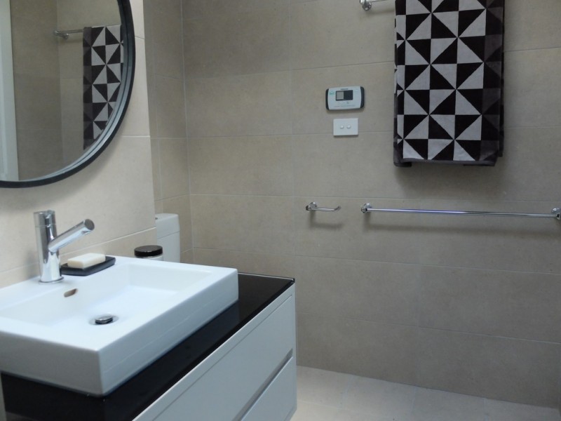 59 Hawkins St, Cooma NSW 2630