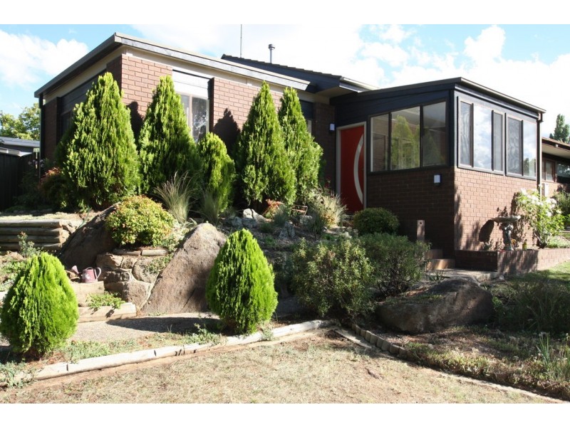 59 Hawkins St, Cooma NSW 2630