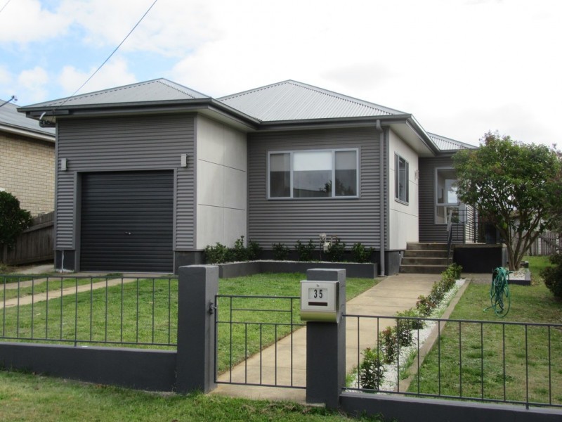 35 Denison st, Cooma NSW 2630