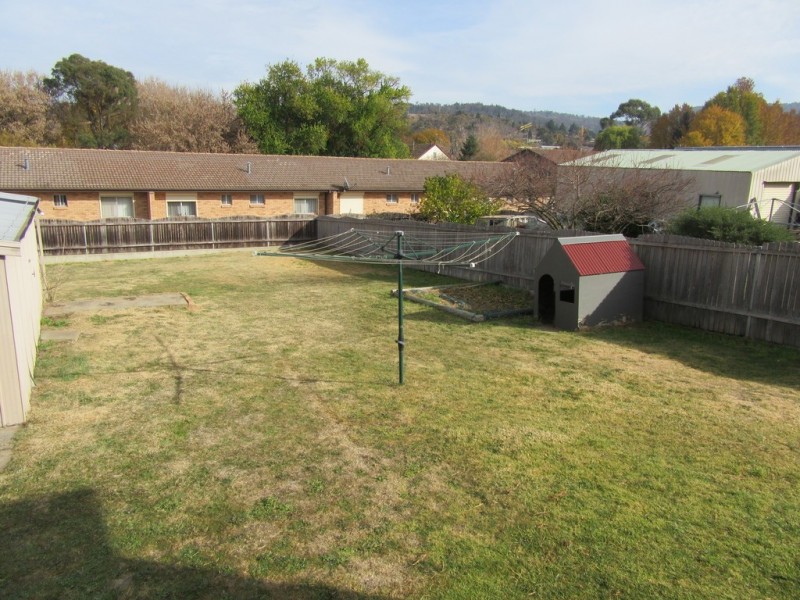 35 Creek St, Cooma NSW 2630