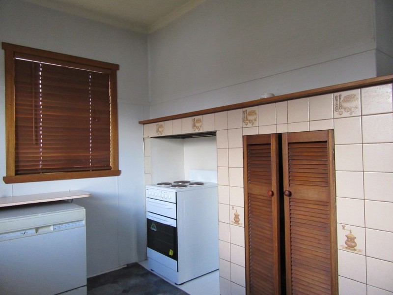 35 Creek St, Cooma NSW 2630