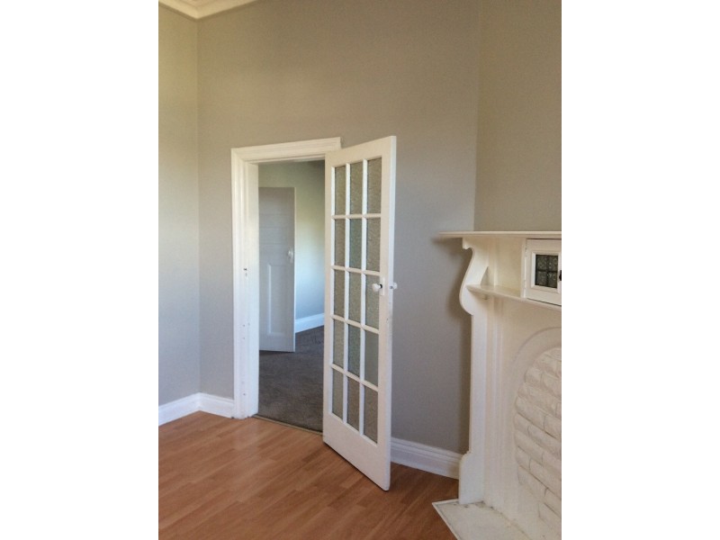 11 Sharp St, Cooma NSW 2630