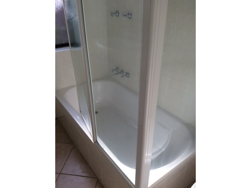 11 Sharp St, Cooma NSW 2630