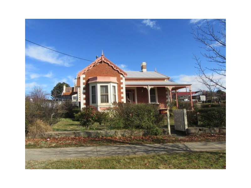 59 Soho St, Cooma NSW 2630