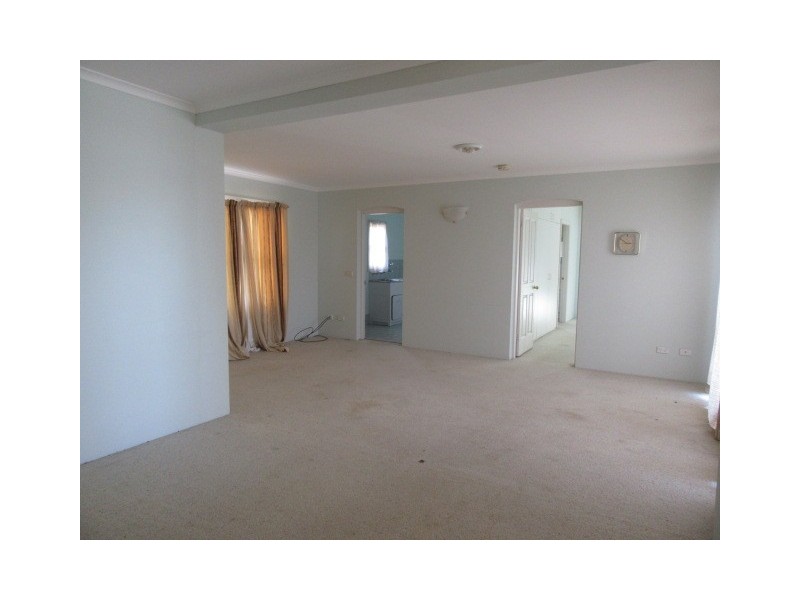 59 Soho St, Cooma NSW 2630