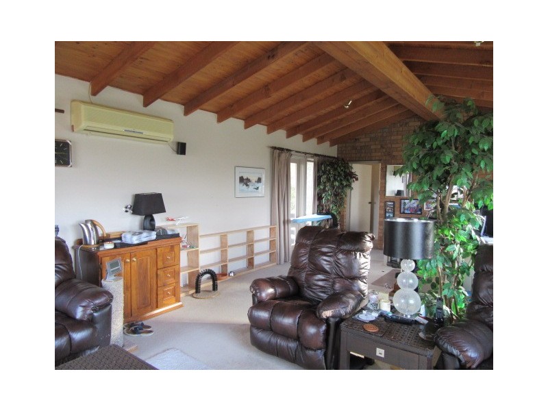 7 Giwang St, Cooma NSW 2630