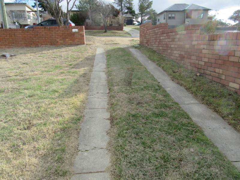10 Norman Dykes Ave, Cooma NSW 2630