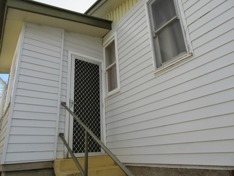 10 Norman Dykes Ave, Cooma NSW 2630