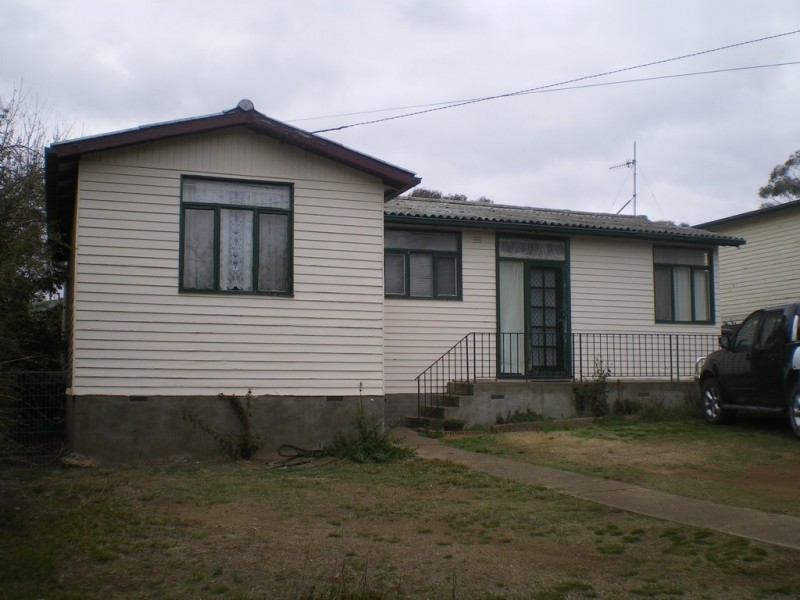 1 Nadoo Place, Cooma NSW 2630