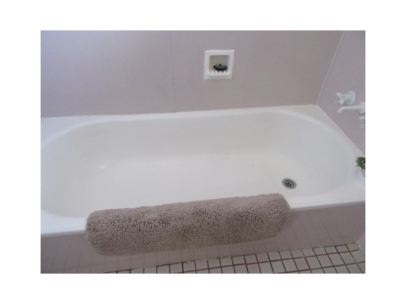 6 Amaroo Street, Cooma NSW 2630