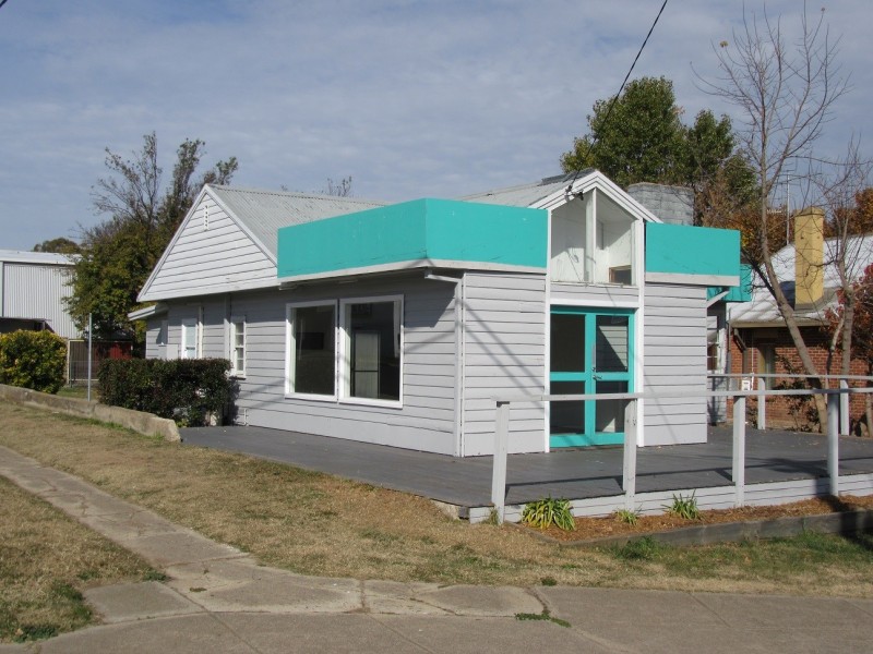 26 Sharp St, Cooma NSW 2630