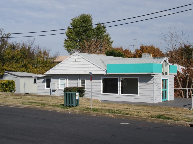 26 Sharp St, Cooma NSW 2630